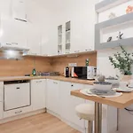 Oktogon City Apartamento